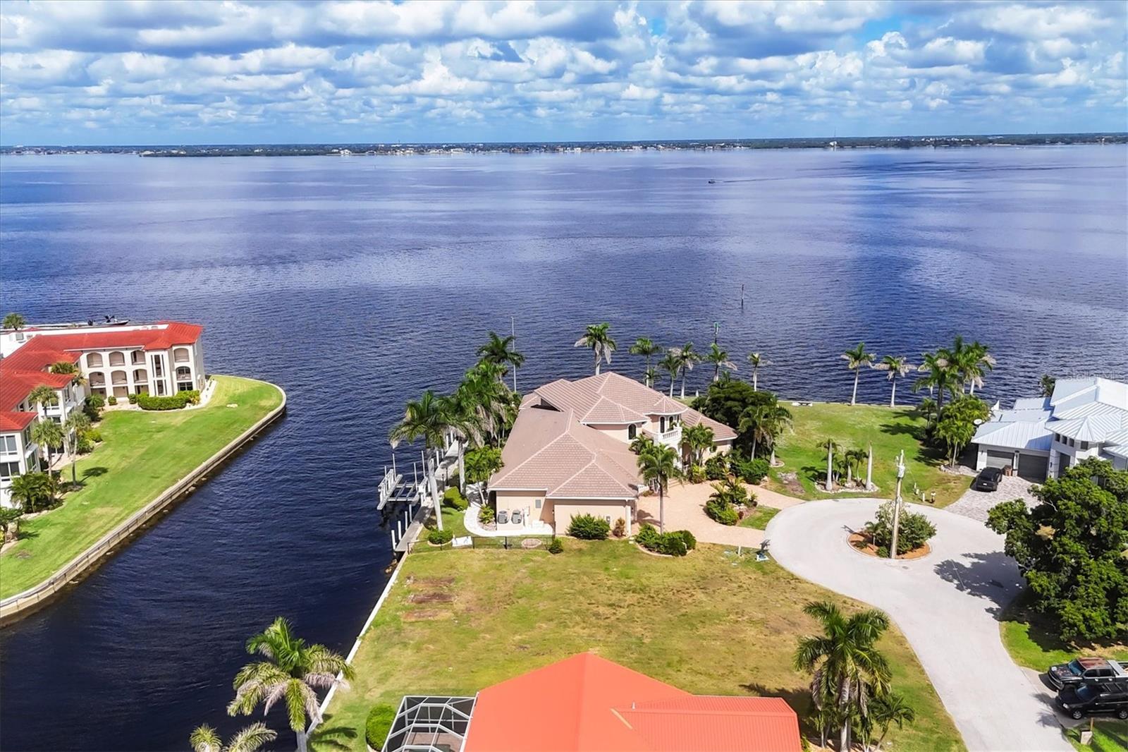 PUNTA GORDA ISLES SEC 04 - Land