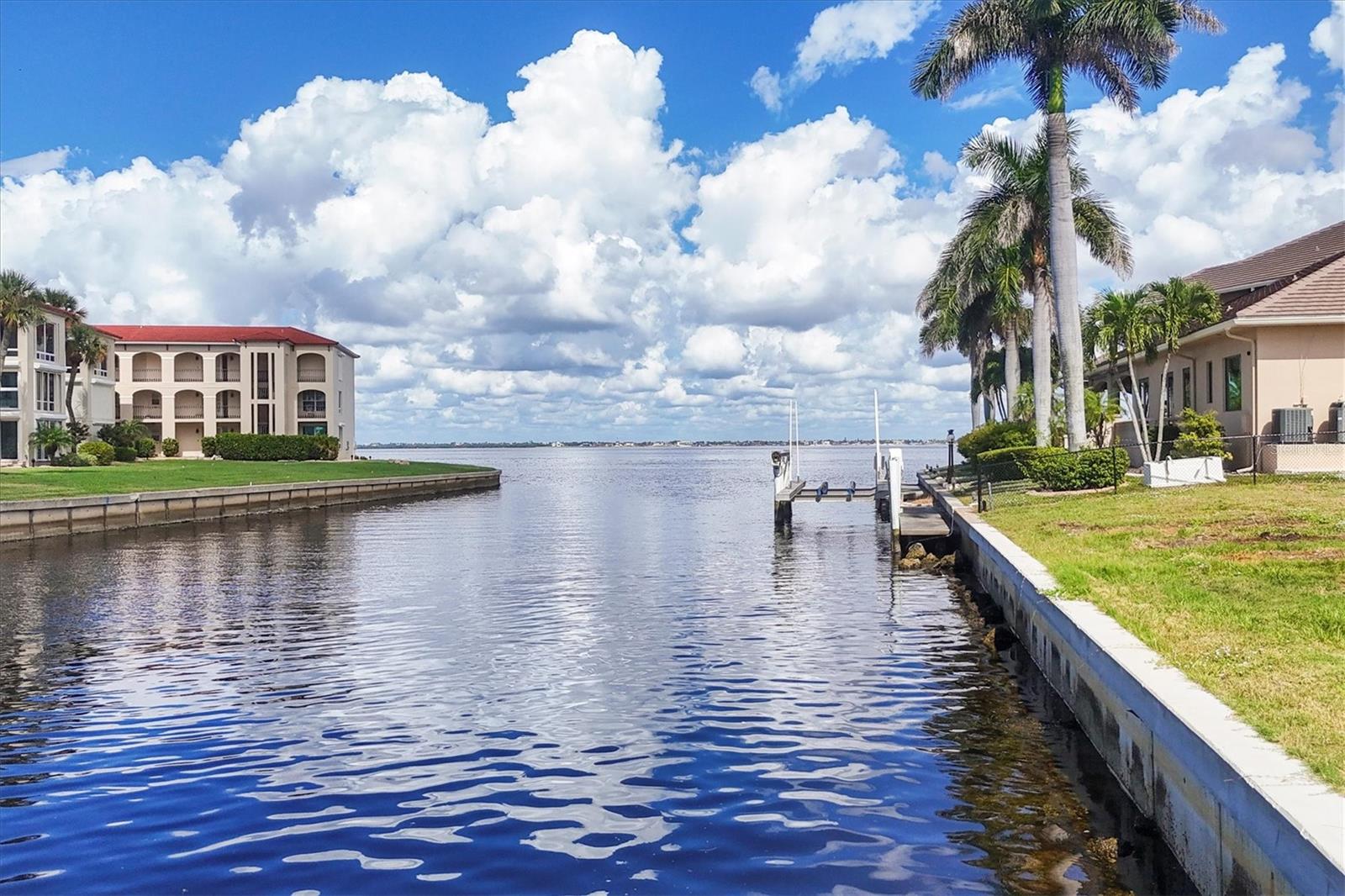 PUNTA GORDA ISLES SEC 04 - Land