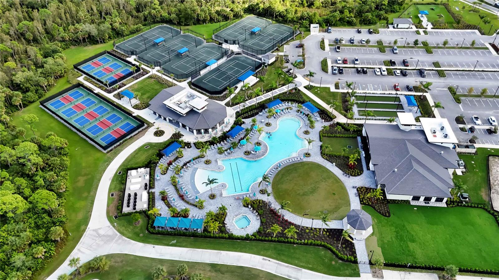 WELLEN PARK GOLF AND COUNTRY CLUB - Residential