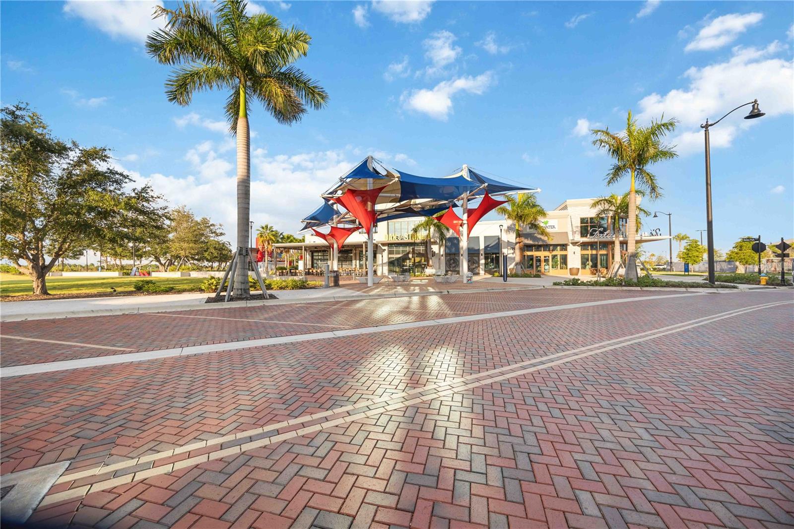 WELLEN PARK GOLF AND COUNTRY CLUB - Residential