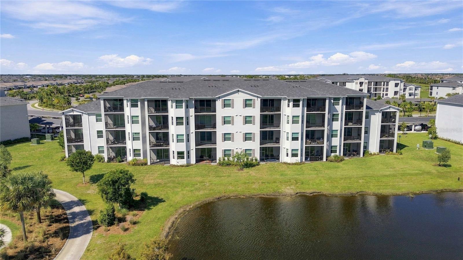 WELLEN PARK GOLF AND COUNTRY CLUB - Residential