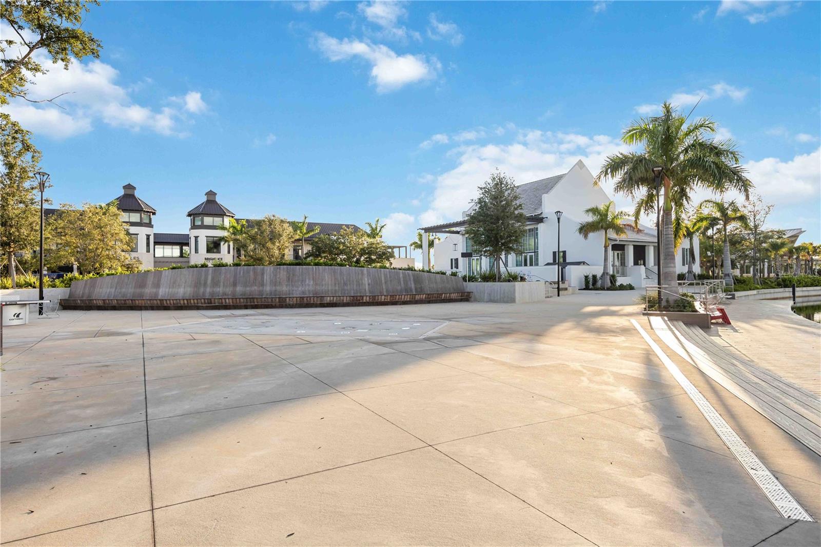 WELLEN PARK GOLF AND COUNTRY CLUB - Residential
