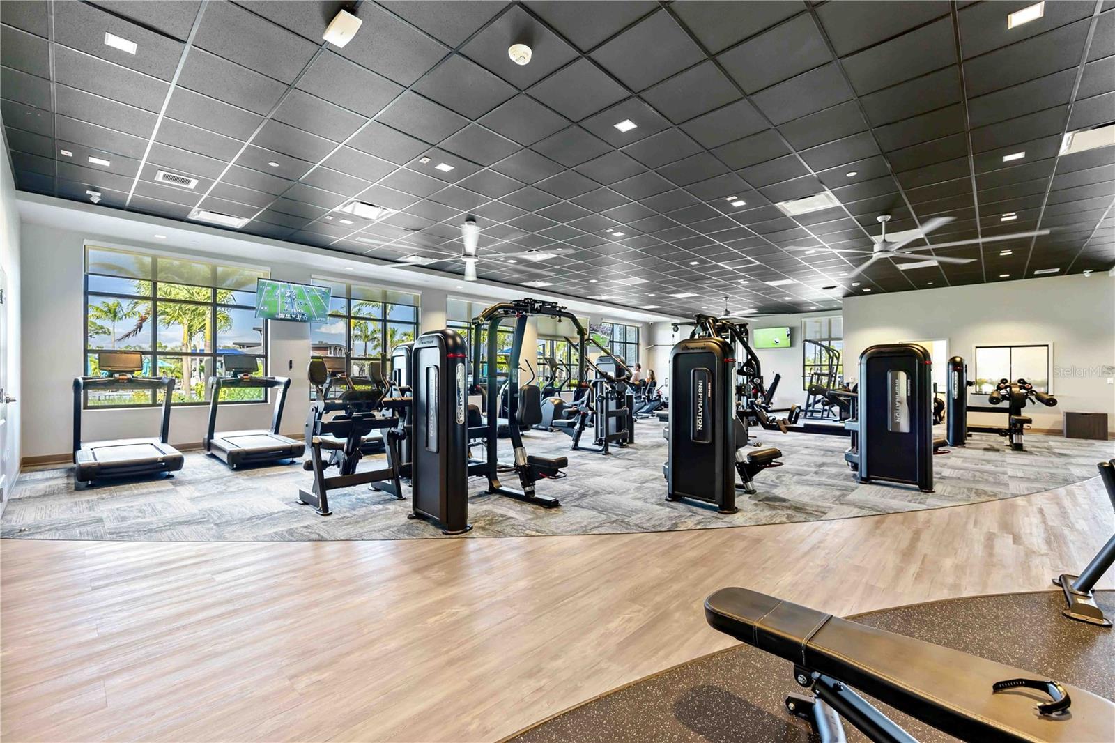 WELLEN PARK GOLF AND COUNTRY CLUB - Residential