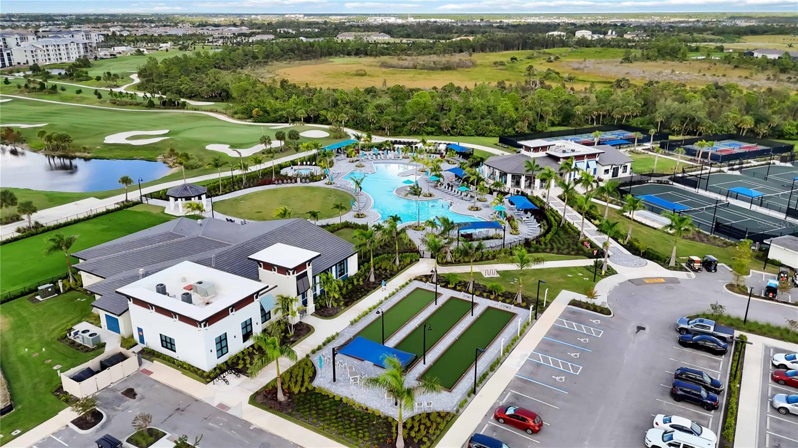 WELLEN PARK GOLF AND COUNTRY CLUB - Residential