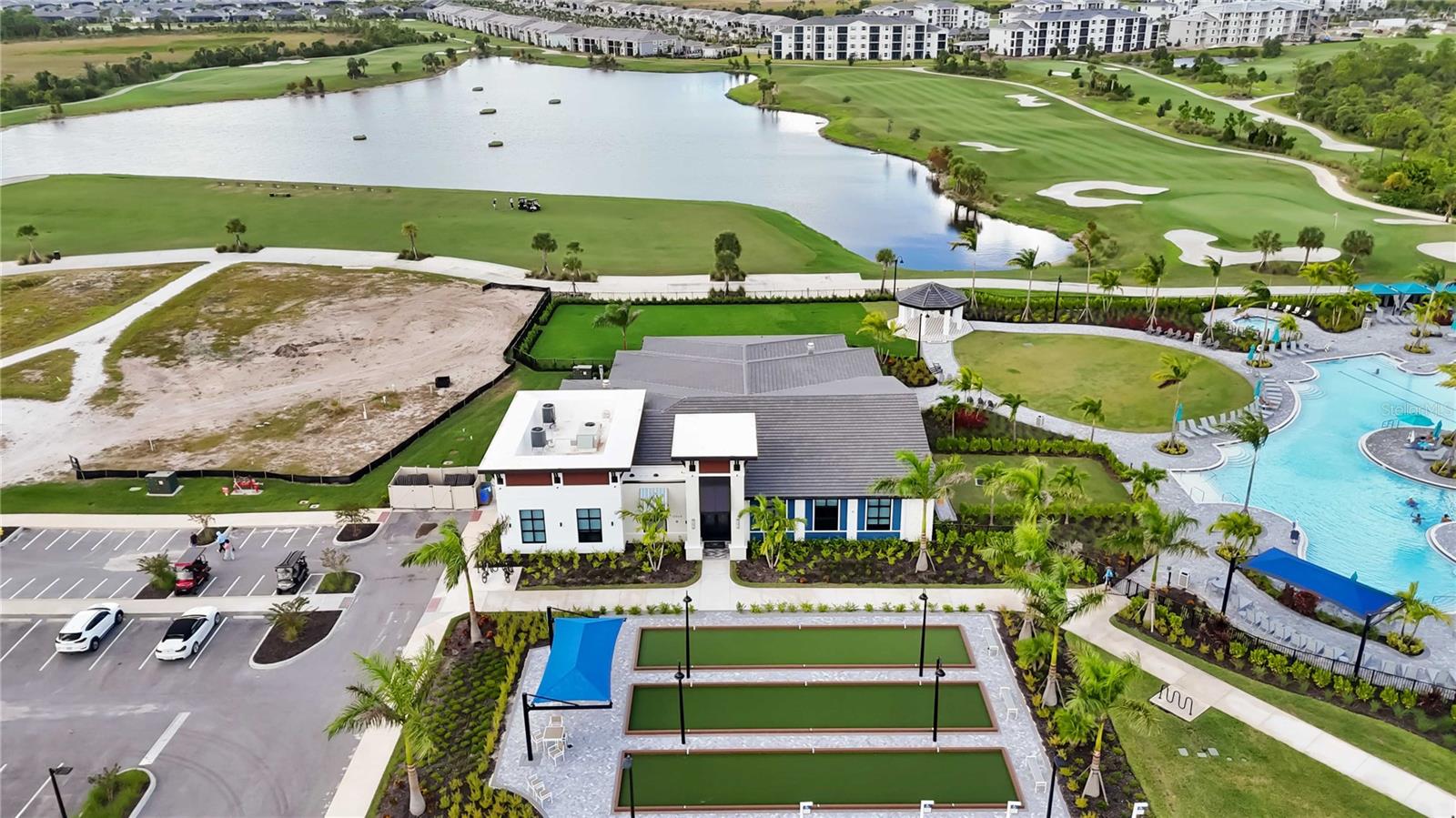 WELLEN PARK GOLF AND COUNTRY CLUB - Residential