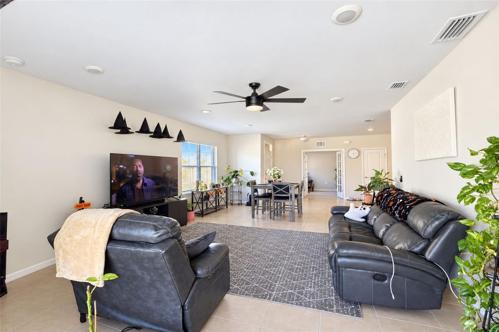 COVE/WEST PORT PH 1B - Residential