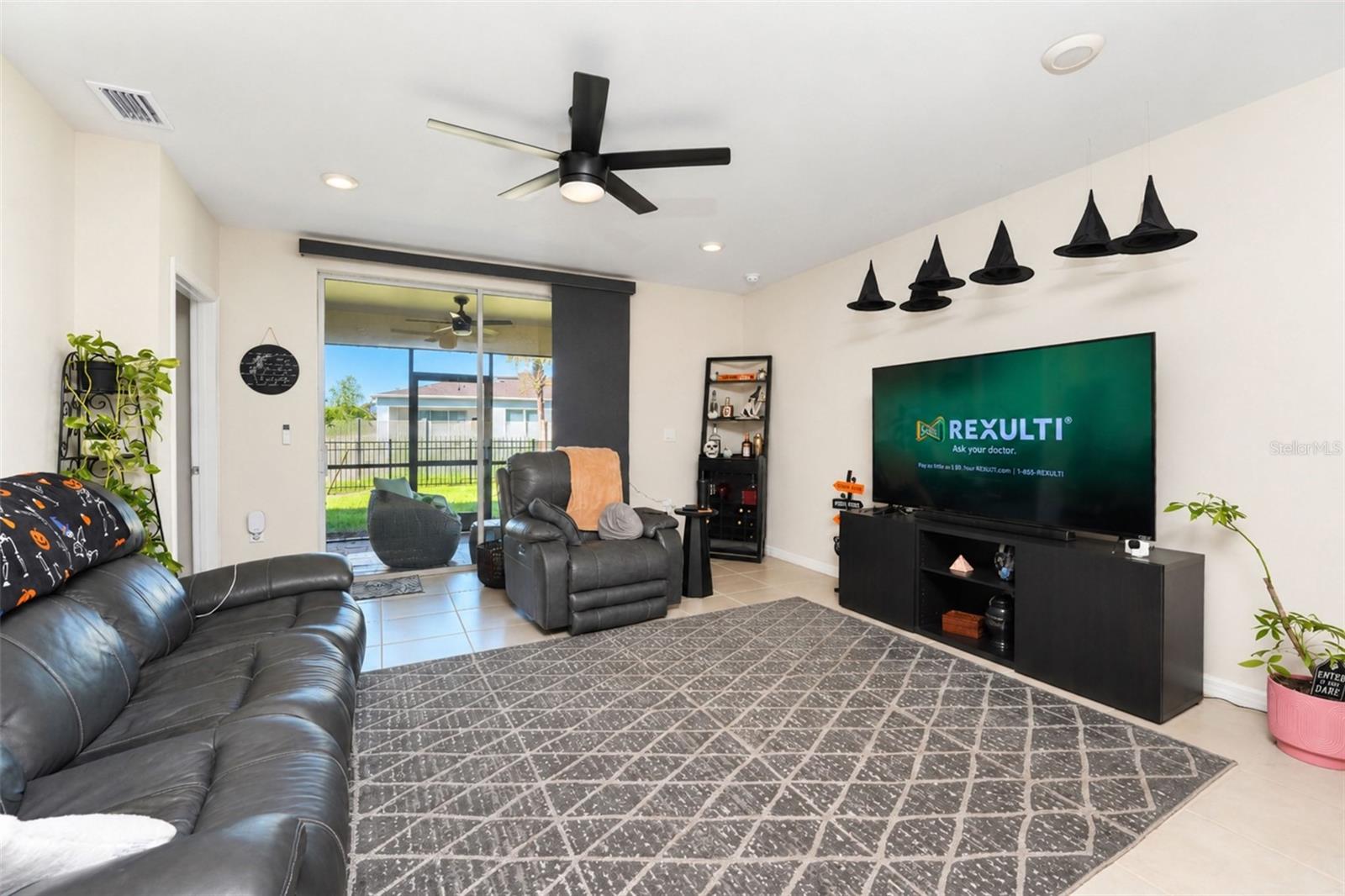 COVE/WEST PORT PH 1B - Residential