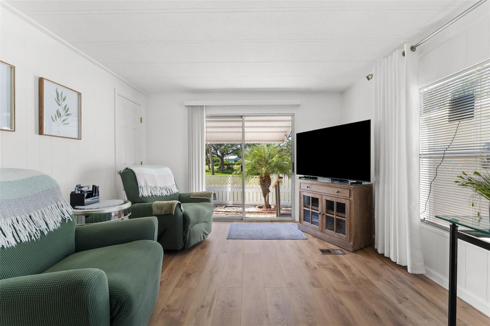 EL JOBEAN WARD 01 - Residential