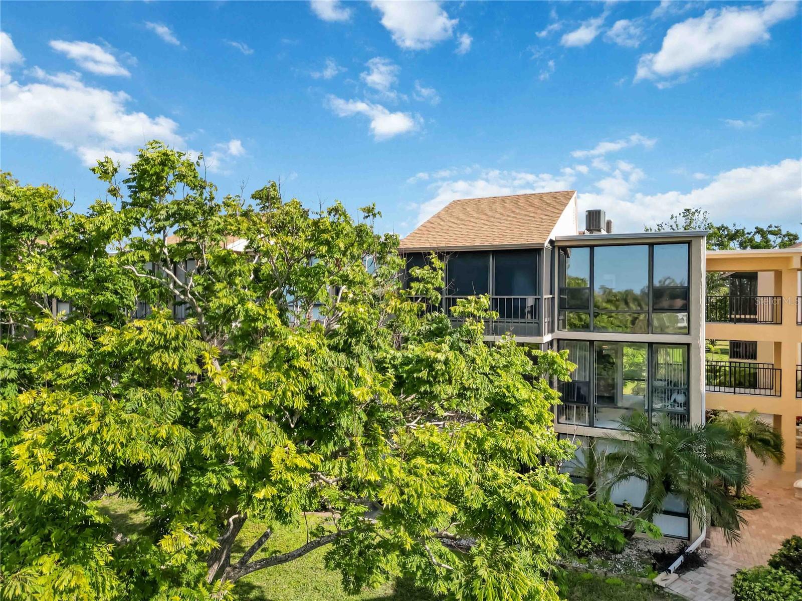 SANDPIPER APTS CONDO, BIRD BAY - Residential