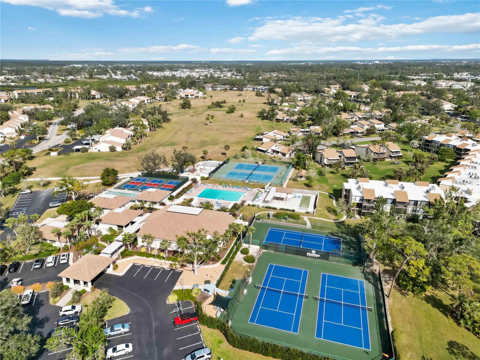 SANDPIPER APTS CONDO, BIRD BAY - Residential