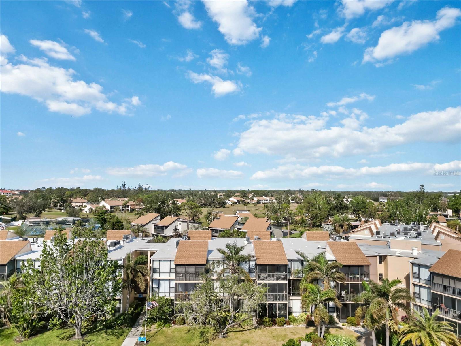 SANDPIPER APTS CONDO, BIRD BAY - Residential