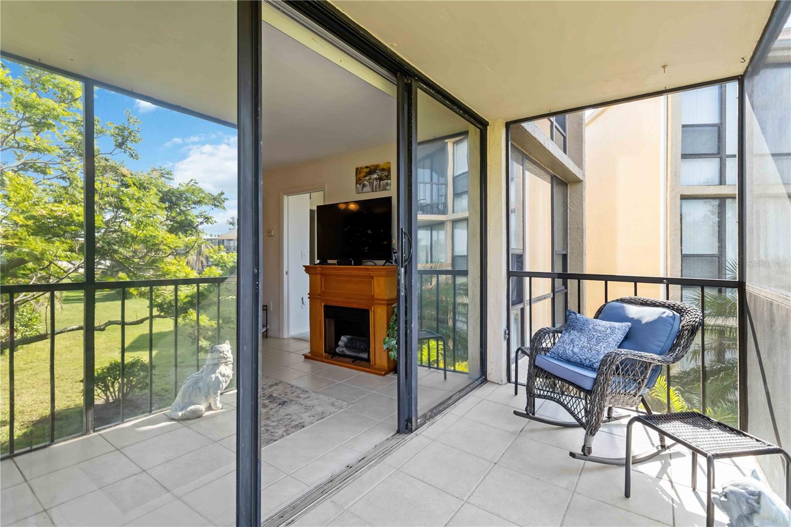 SANDPIPER APTS CONDO, BIRD BAY - Residential