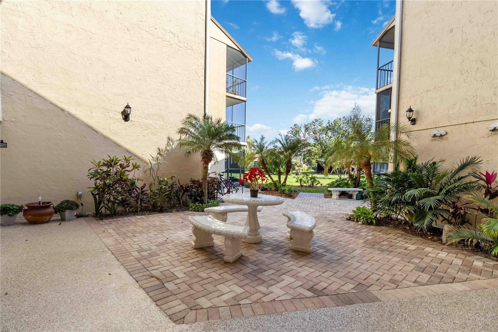SANDPIPER APTS CONDO, BIRD BAY - Residential