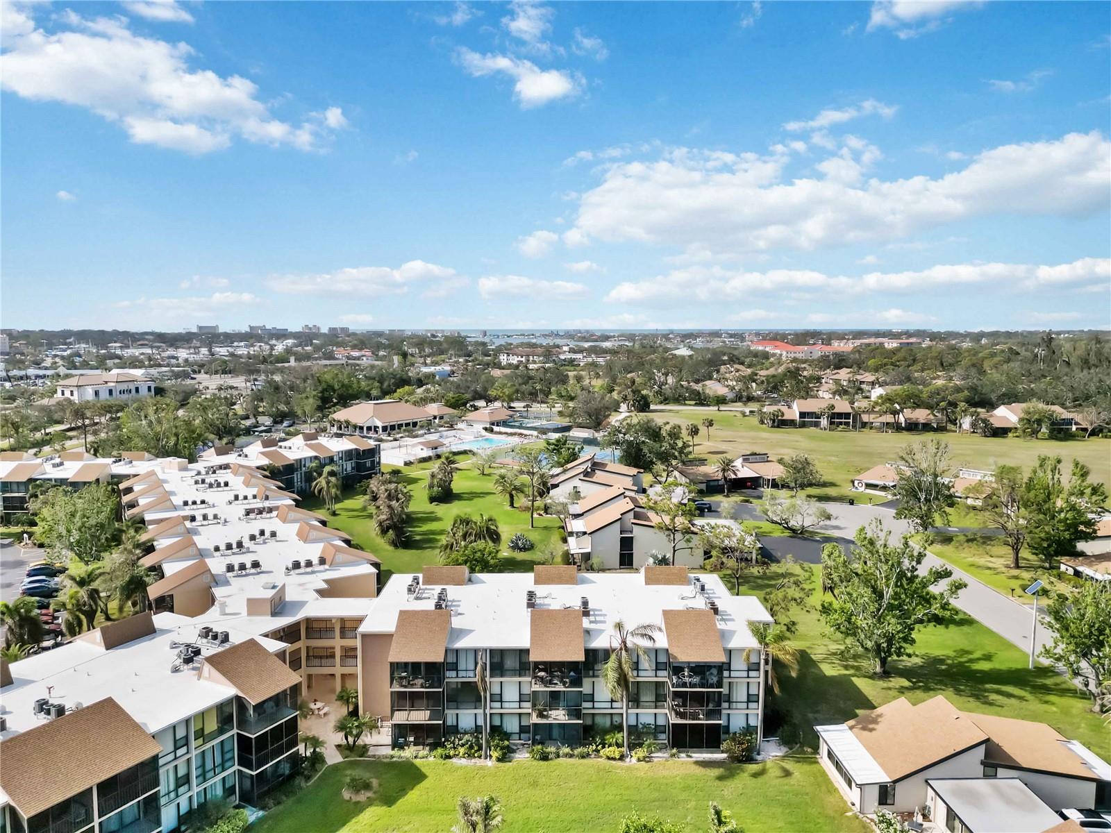 SANDPIPER APTS CONDO, BIRD BAY - Residential