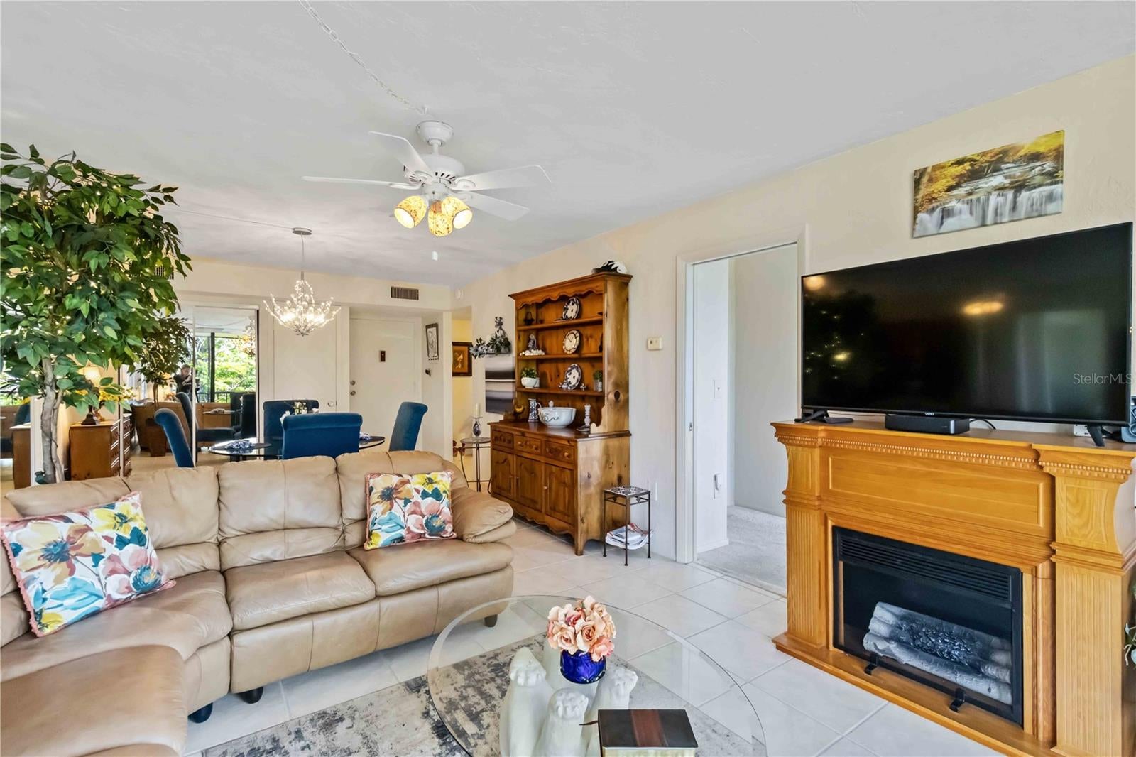 SANDPIPER APTS CONDO, BIRD BAY - Residential