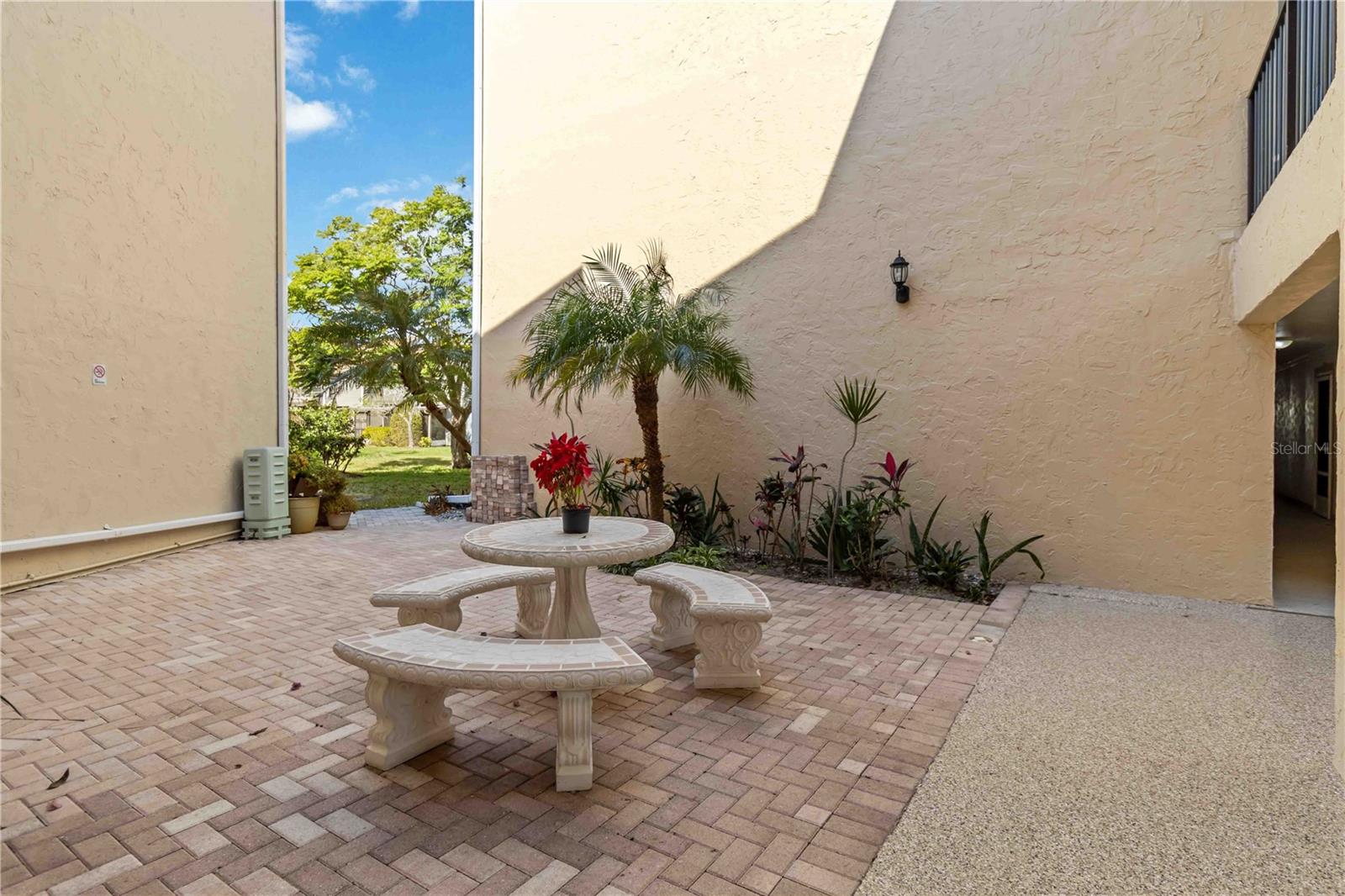 SANDPIPER APTS CONDO, BIRD BAY - Residential