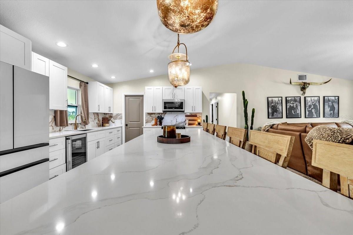 HULL & RIVER ESTATES - Residential