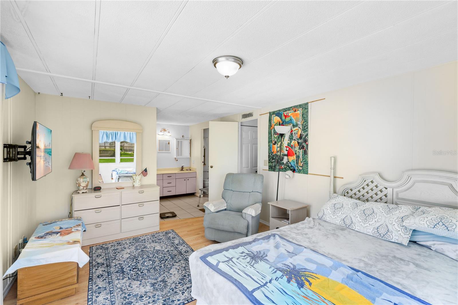 HOLIDAY MOBILE ESTATES - Residential