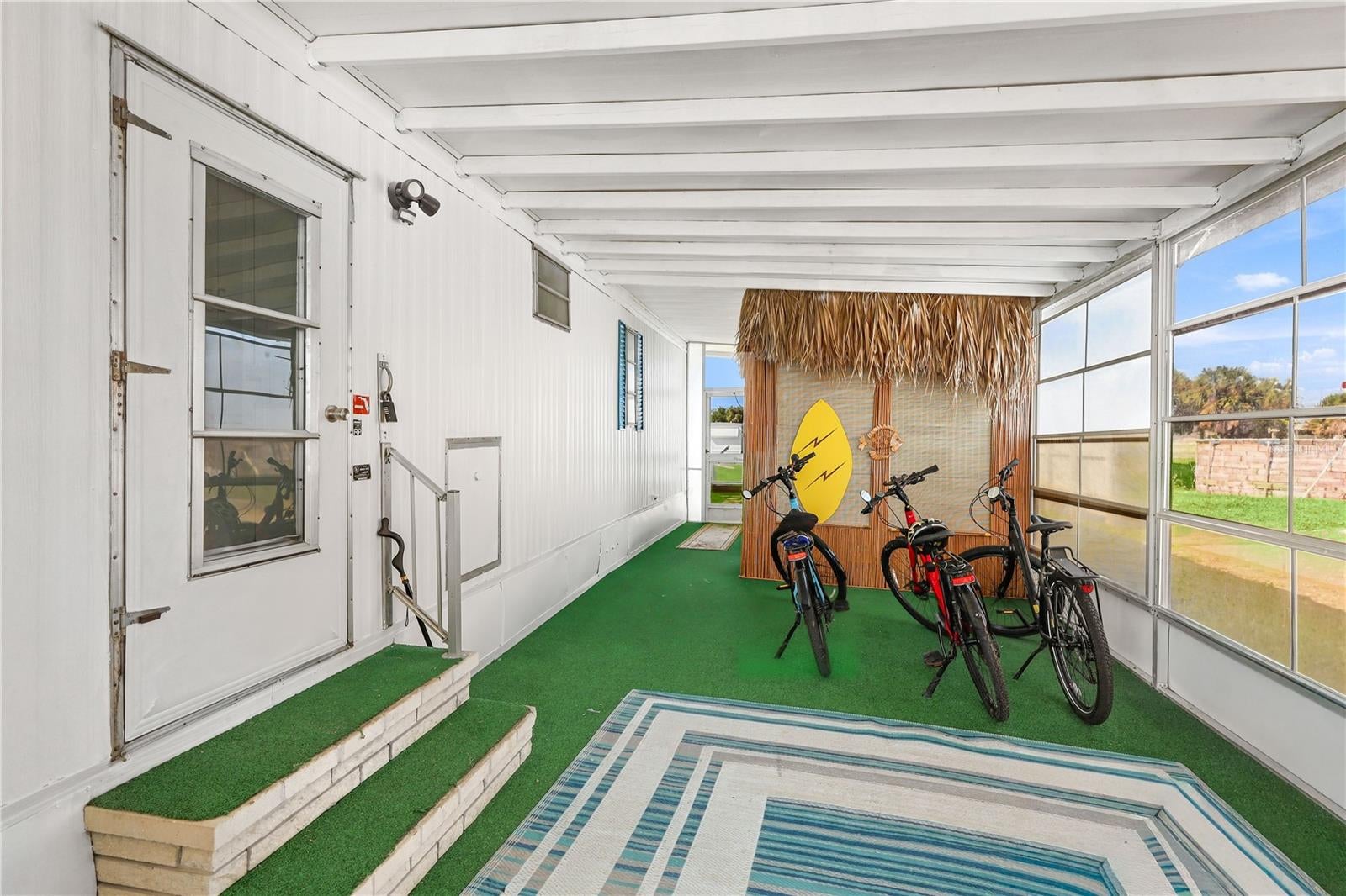 HOLIDAY MOBILE ESTATES - Residential