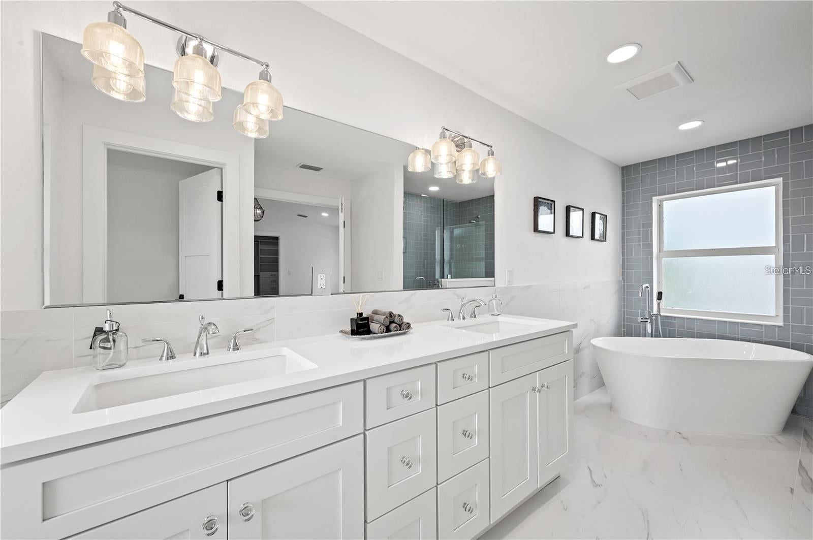 BAYVIEW - Residential
