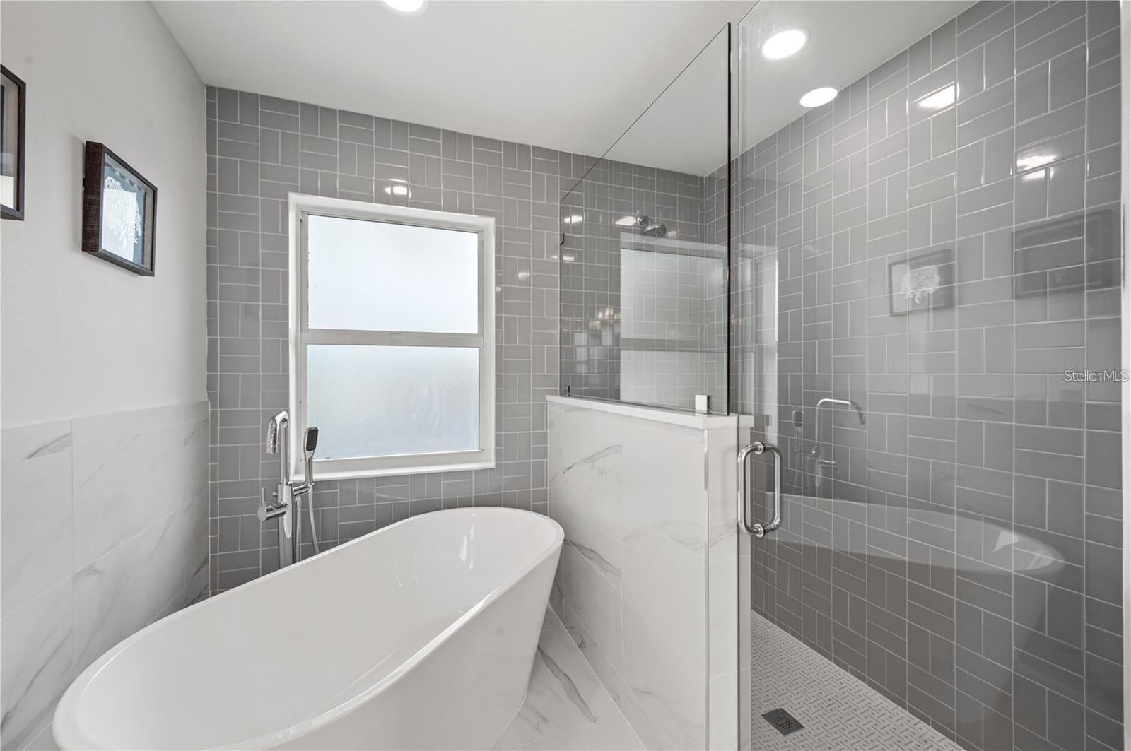 BAYVIEW - Residential