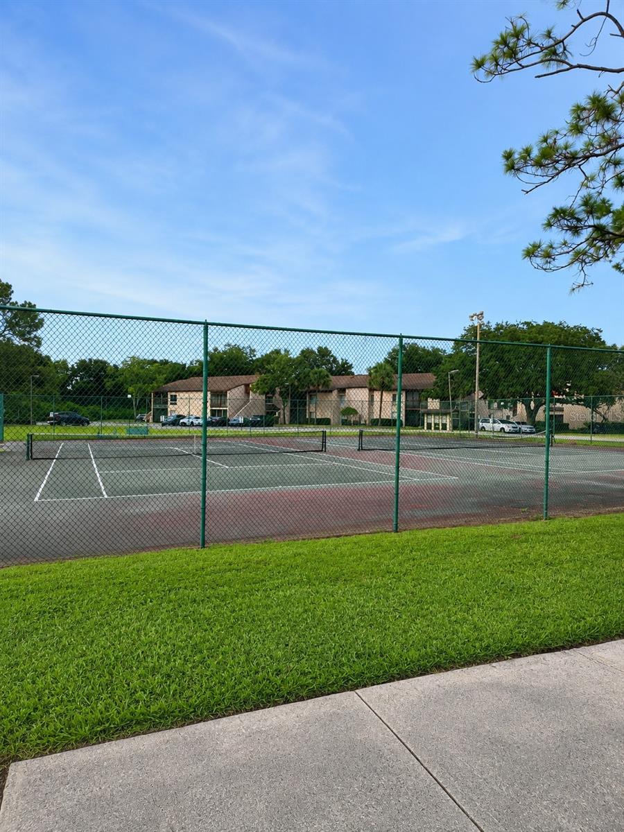 LEMON TREE CONDO SEC 01 - Residential