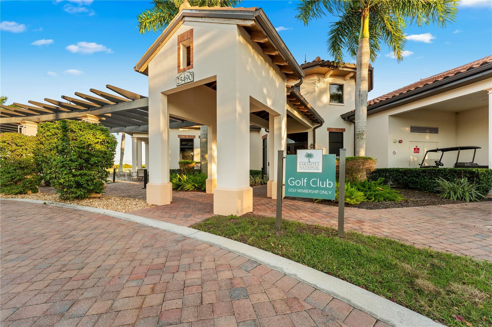 SARASOTA NATIONAL PH 12-B - Residential