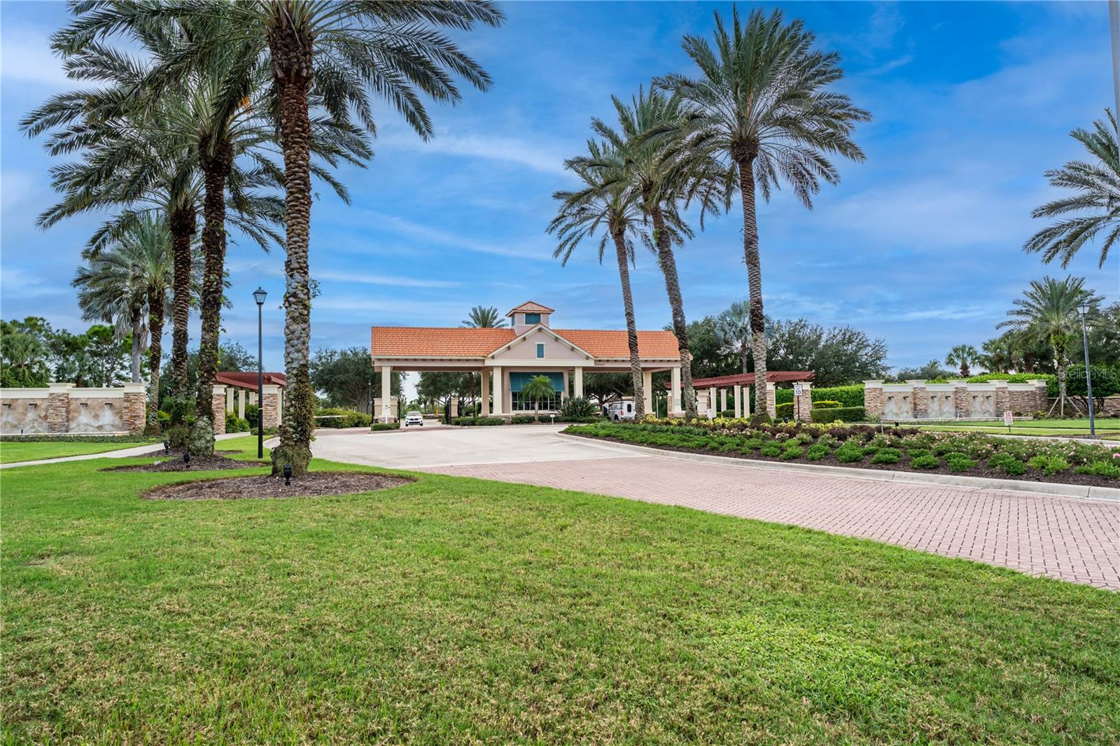 SARASOTA NATIONAL PH 12-B - Residential