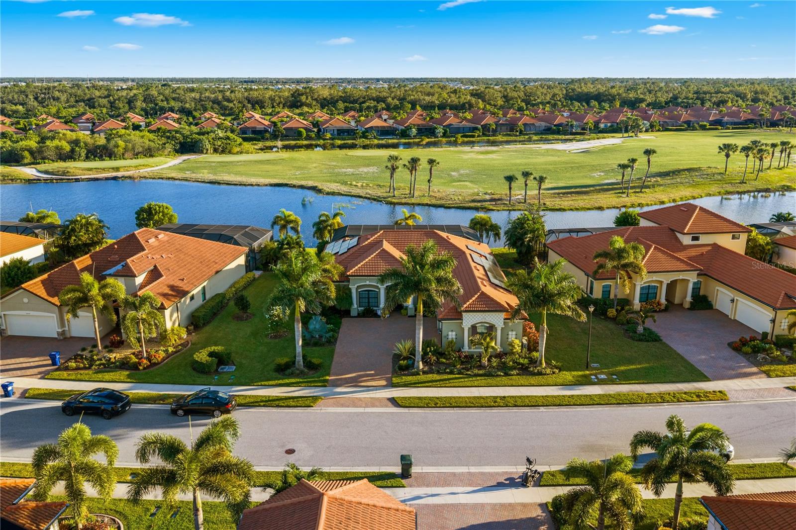 SARASOTA NATIONAL PH 12-B - Residential