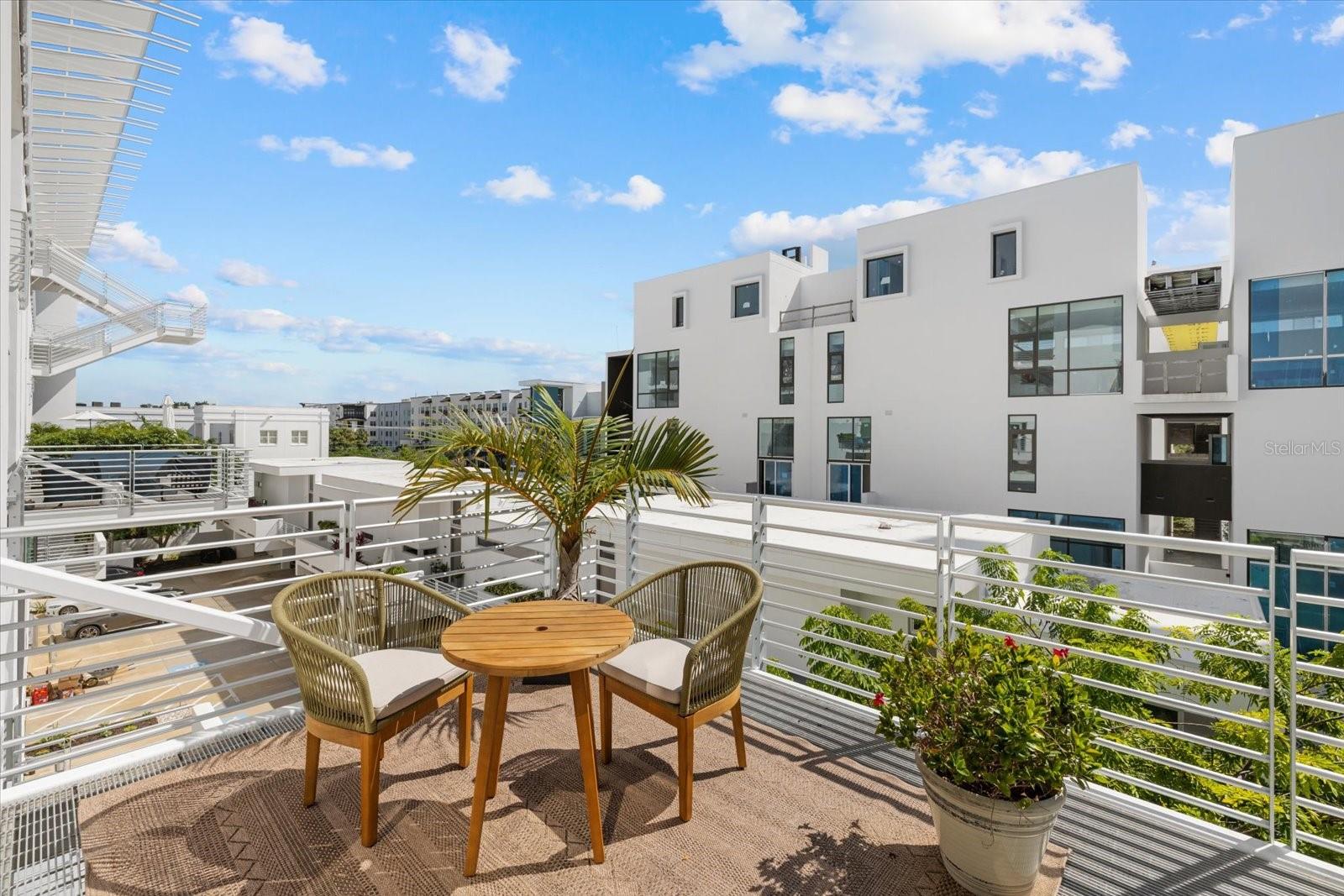 RISDON ON 5TH - Residential