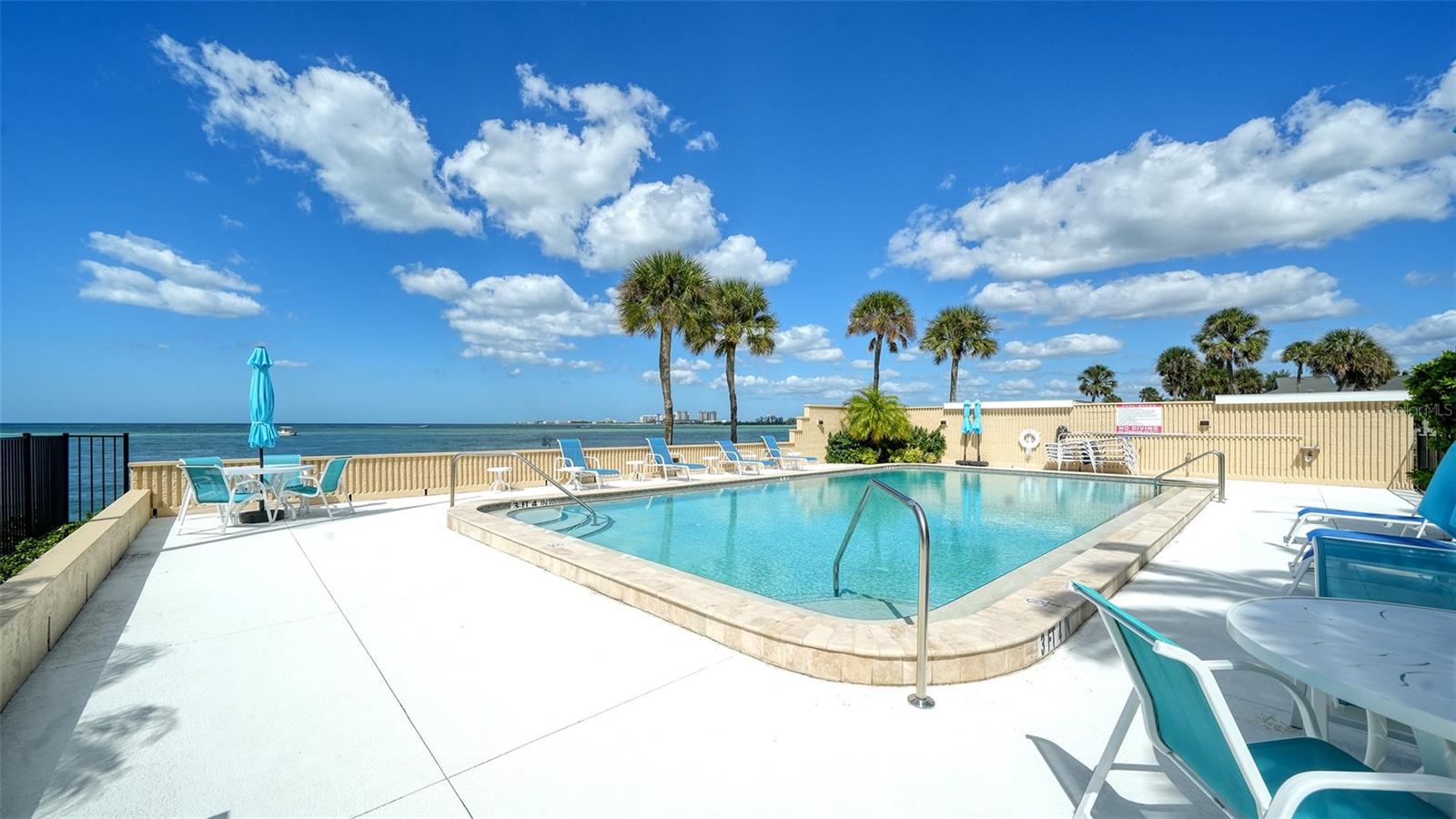 WINDWARD PASSAGE - Residential