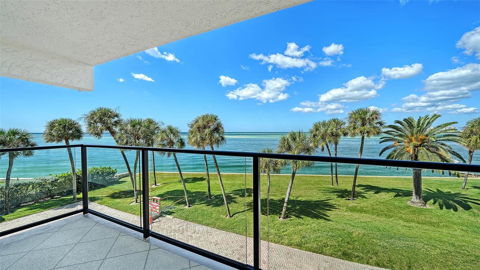 WINDWARD PASSAGE - Residential