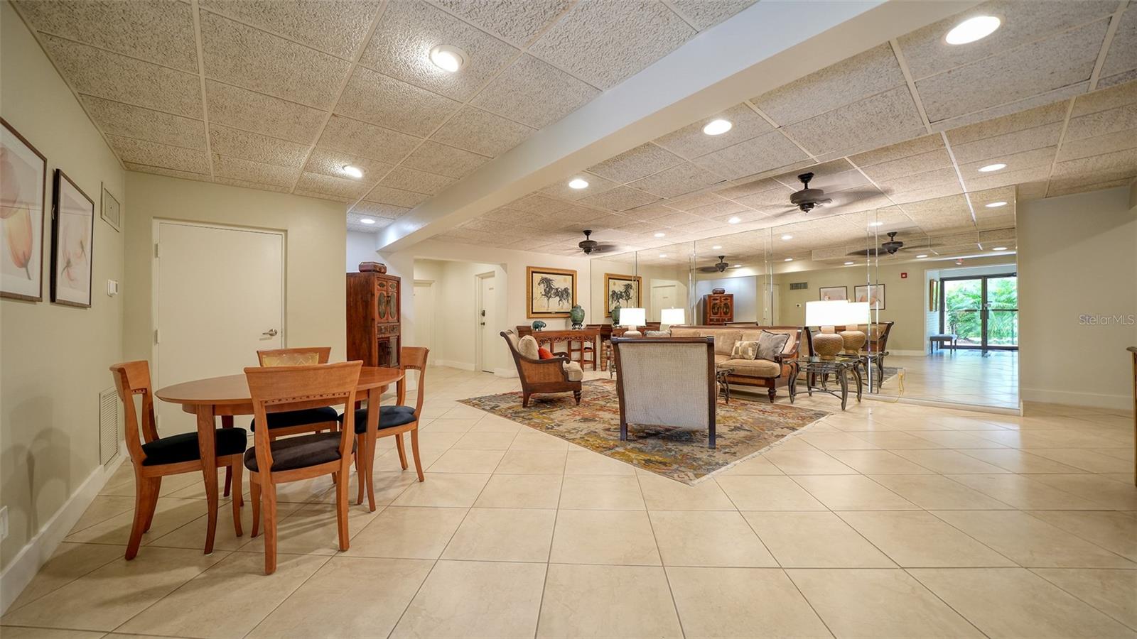 WINDWARD PASSAGE - Residential