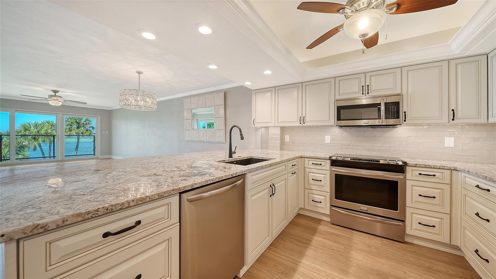 WINDWARD PASSAGE - Residential