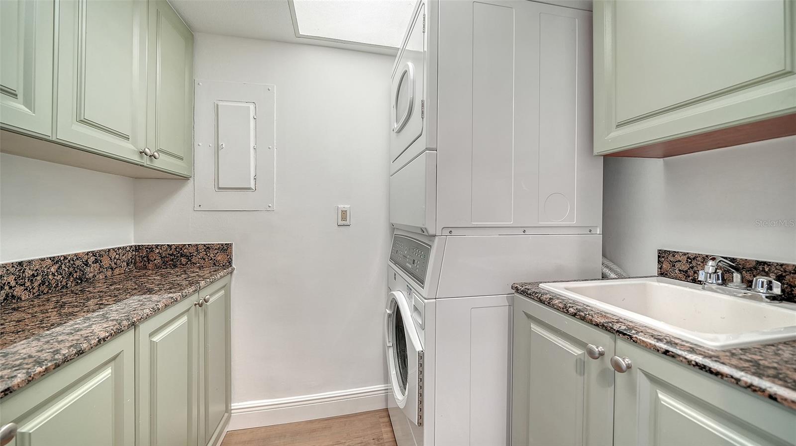 WINDWARD PASSAGE - Residential