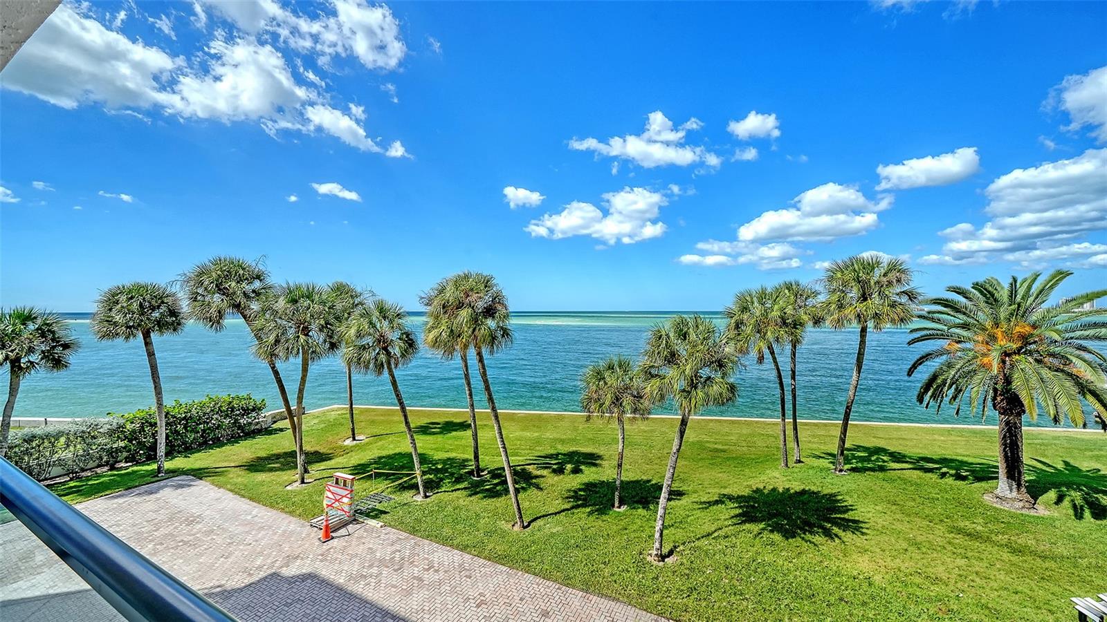 WINDWARD PASSAGE - Residential