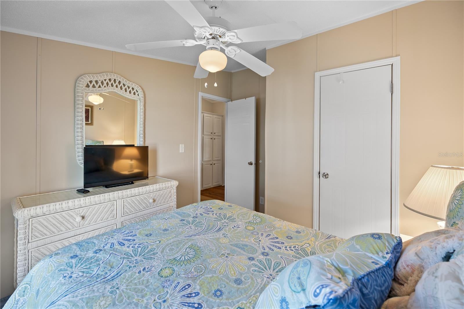 RIVER FOREST MHP - Residential