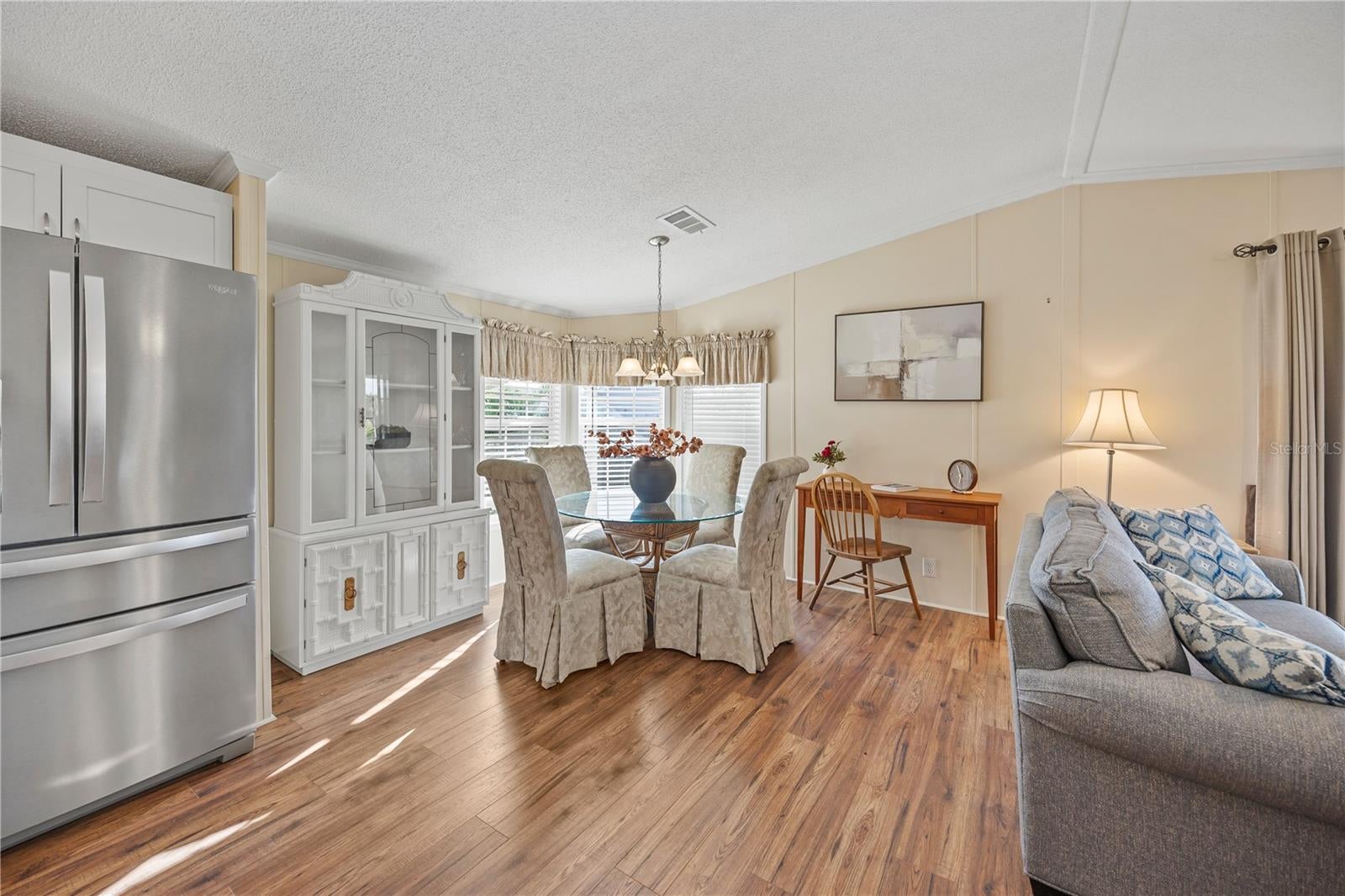 RIVER FOREST MHP - Residential