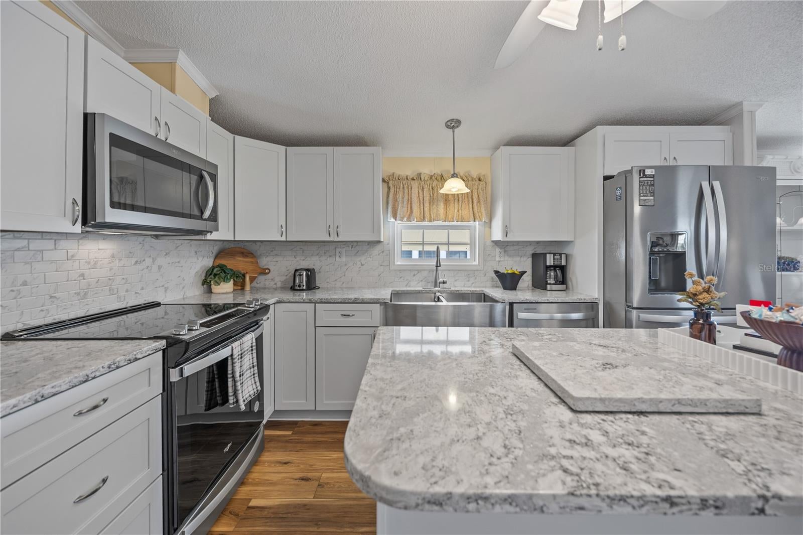 RIVER FOREST MHP - Residential