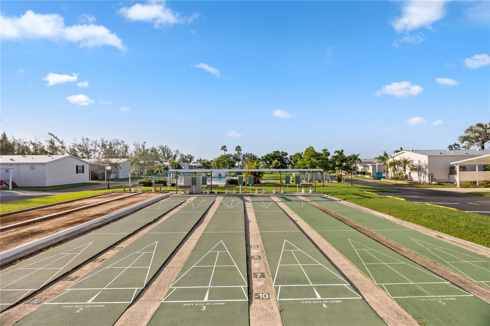 RIVER FOREST MHP - Residential