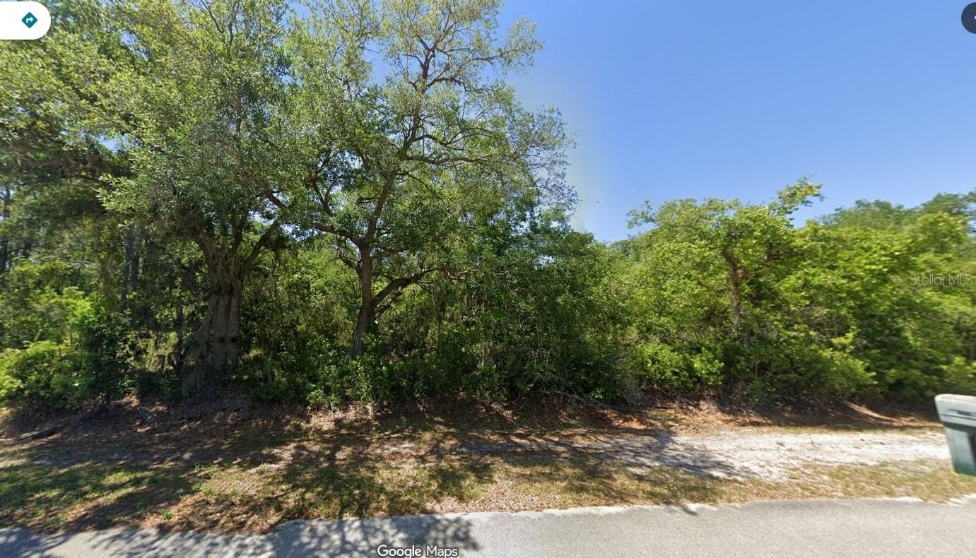 Build your dream home in the rapidly growing and highly sought-after area of Lake Placid. This property is NOT in an HOA, which allows you to build your home as you wish without architectural restrictions. Lake Placid, known for its stunning landscapes and quaint charm, offers a welcoming and distinctive community vibe.