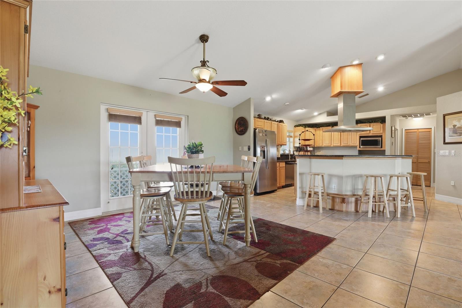 EAST CREEK - Residential