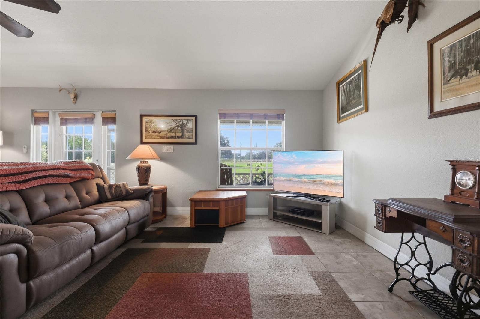 EAST CREEK - Residential