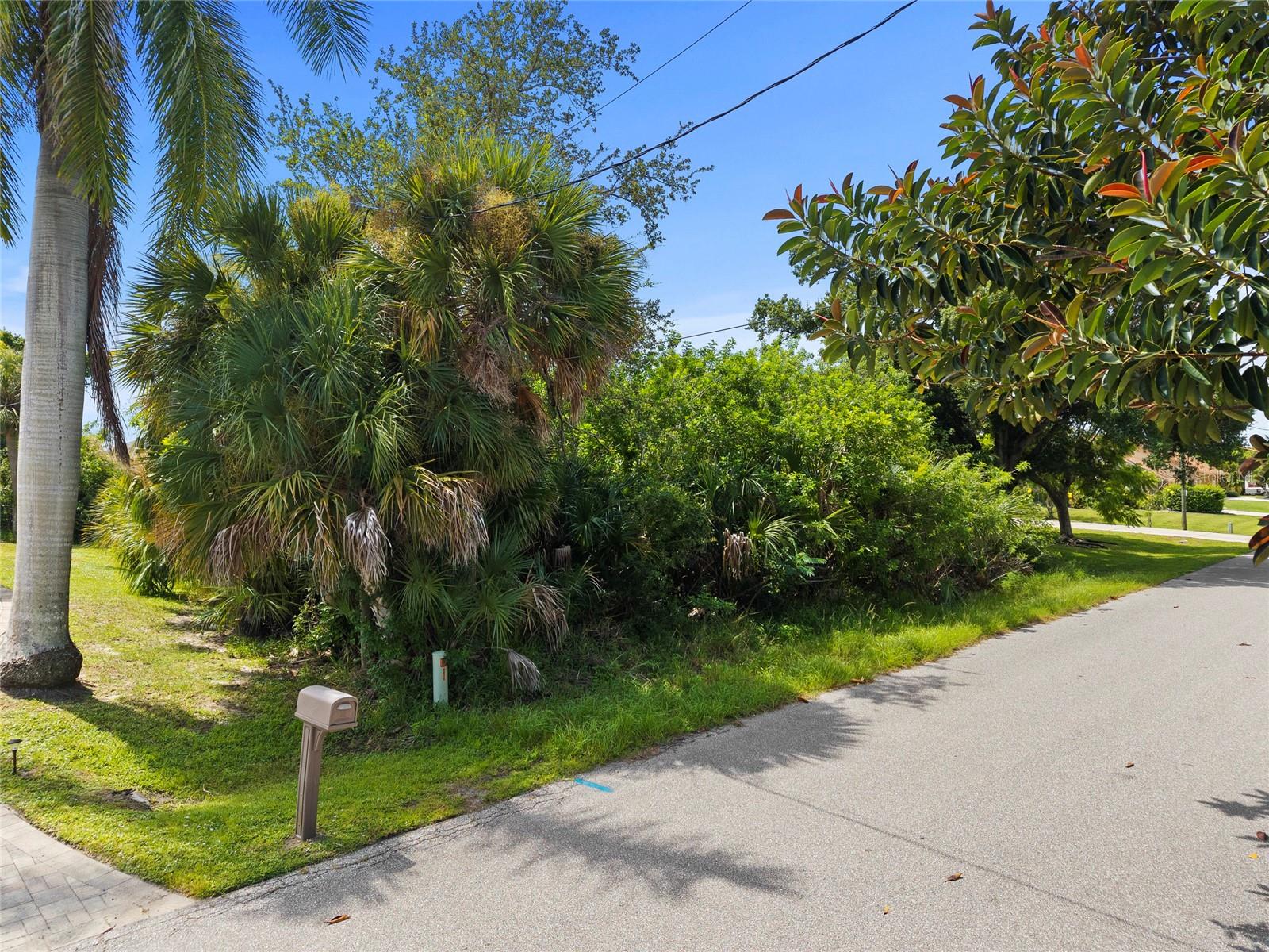 PORT CHARLOTTE SEC 60 - Land