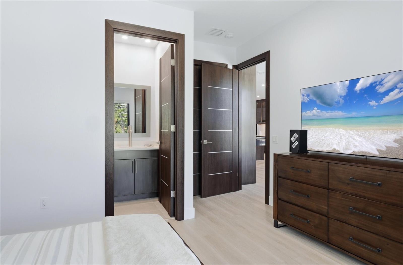 SIESTA REV OF - Residential
