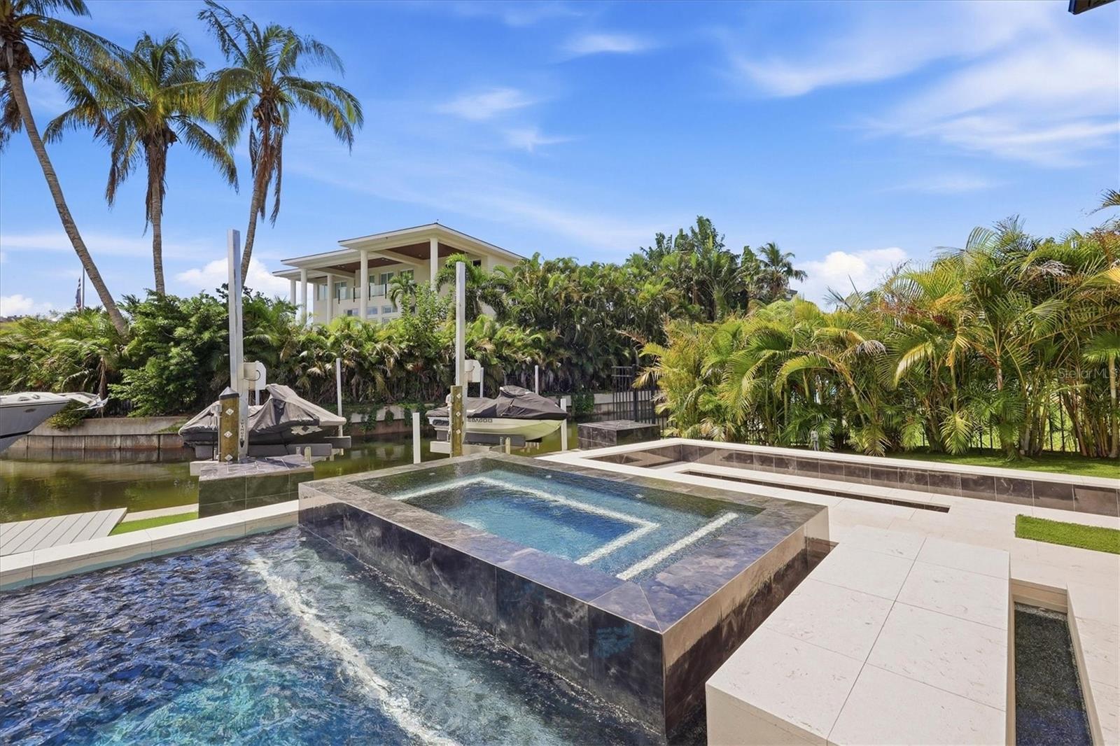 SIESTA REV OF - Residential