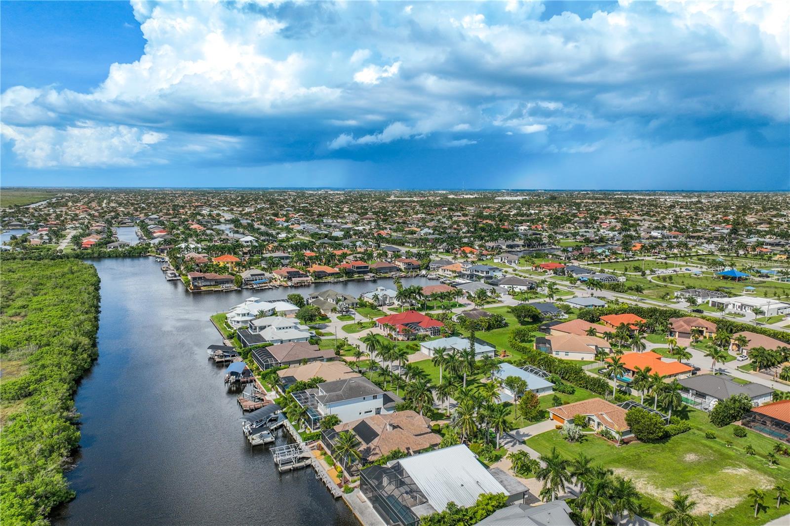 CAPE CORAL - Residential