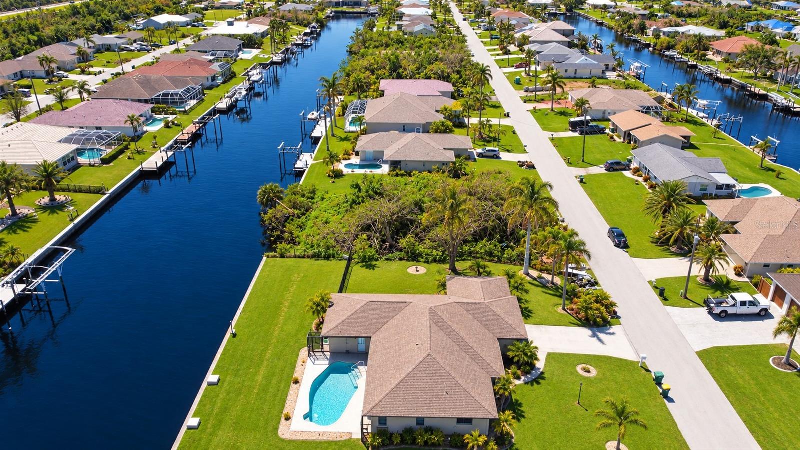 PORT CHARLOTTE SEC 054 - Land