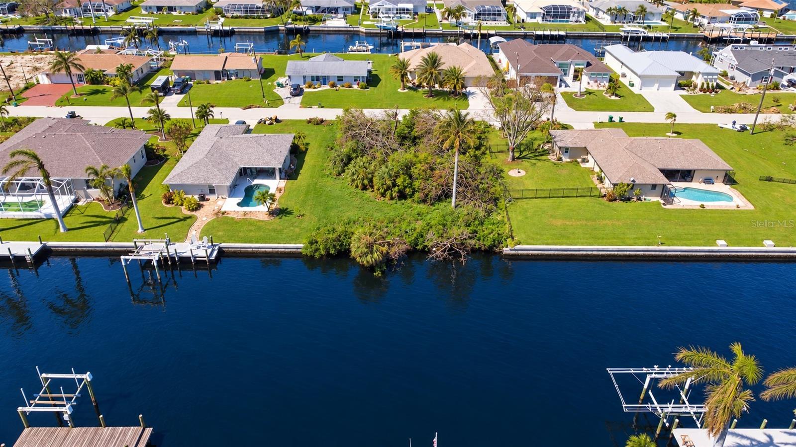 PORT CHARLOTTE SEC 054 - Land