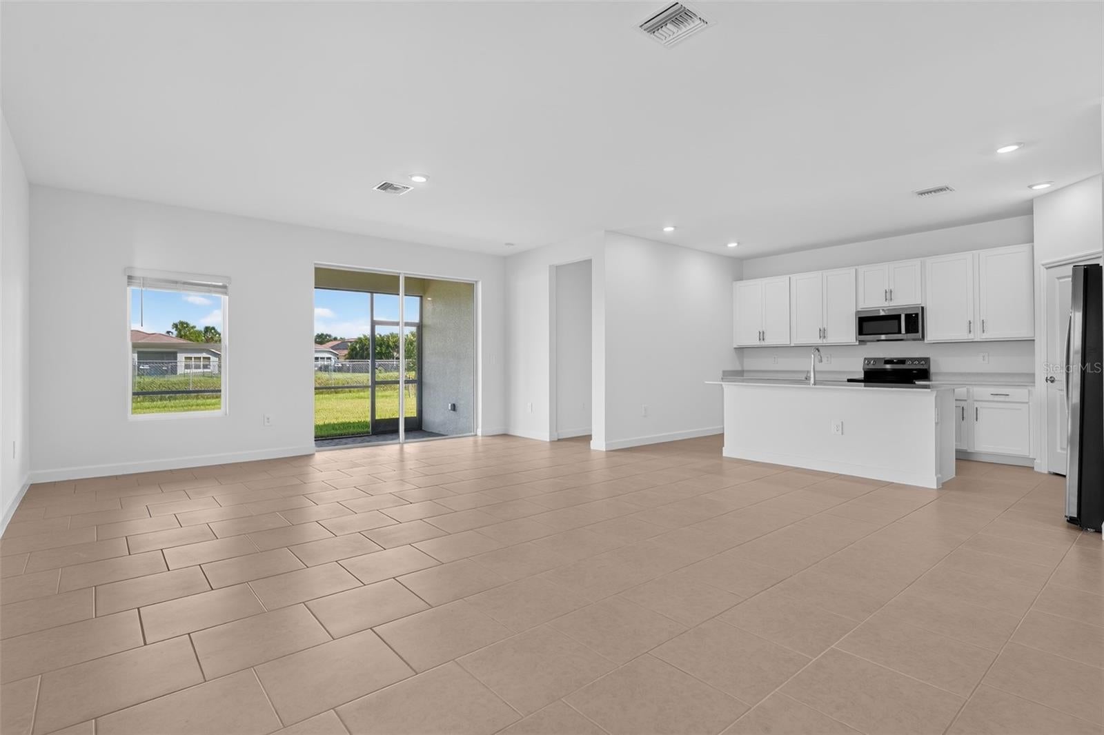 TUCKERS POINTE PHASE 1 - Residential